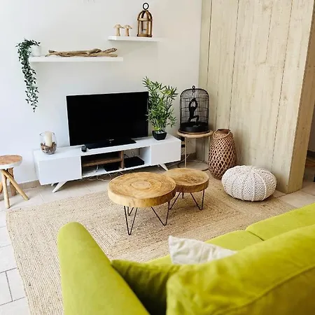 Holiday home La Maison Au Pied De La Cite *